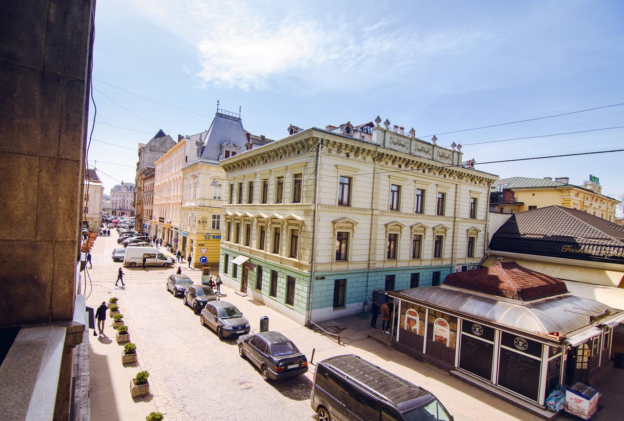 Cossacks Hostel Львов Экстерьер фото