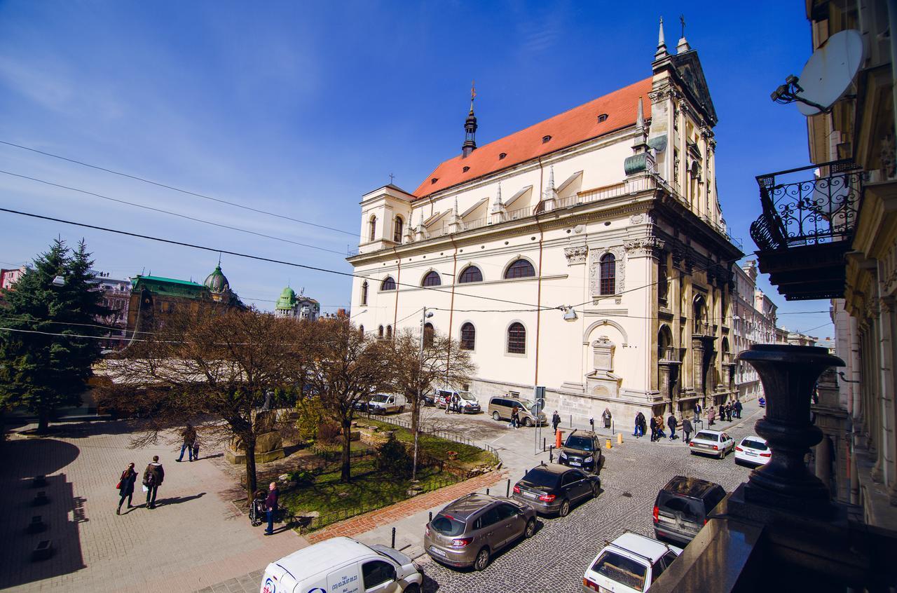 Cossacks Hostel Львов Экстерьер фото