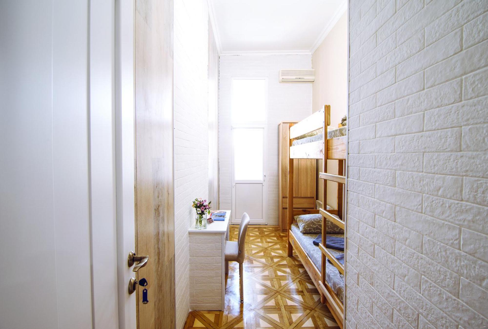 Cossacks Hostel Львов Экстерьер фото